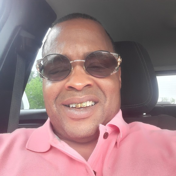 Meet your Posher, Duncan - Picture 1 of 1